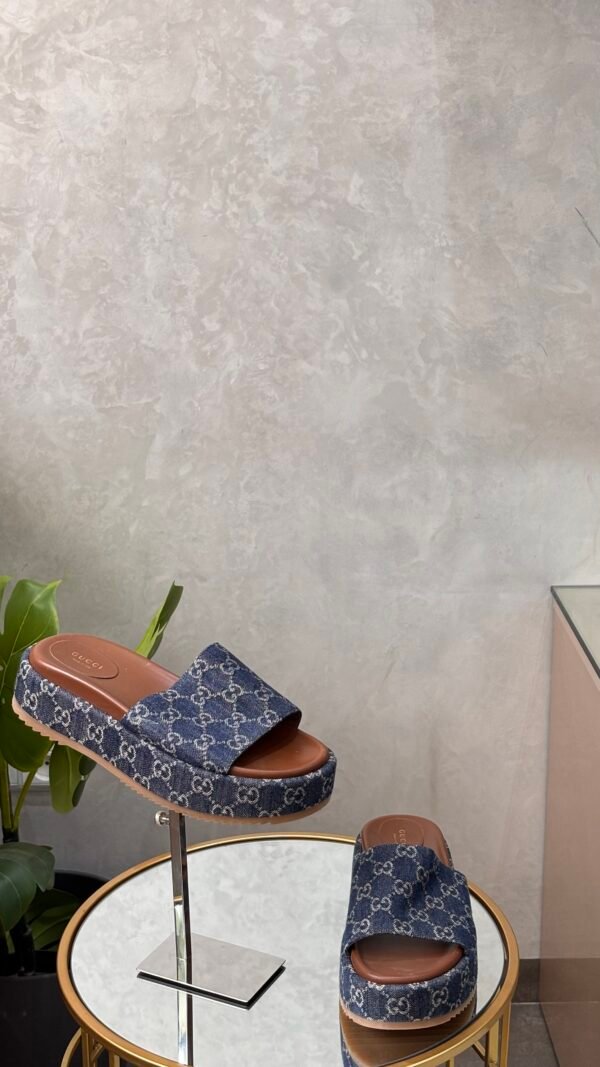 Sandales Gucci T.42