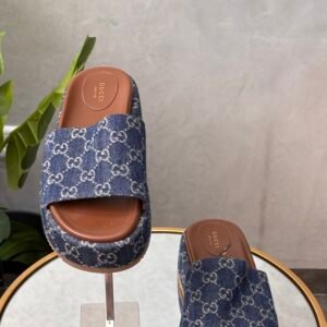 Sandales Gucci T.42