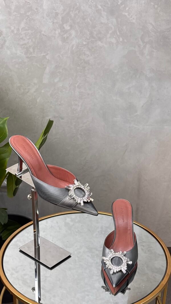 Mules Amina Muaddi T. 38