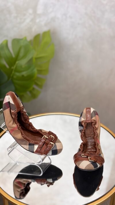 IMG_1725 Ballerines Burberry T.38,5