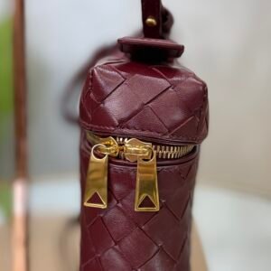 IMG_3923 Vanity Bottega Veneta