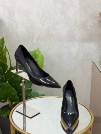 IMG_4132 Escarpins Ferragamo T.39