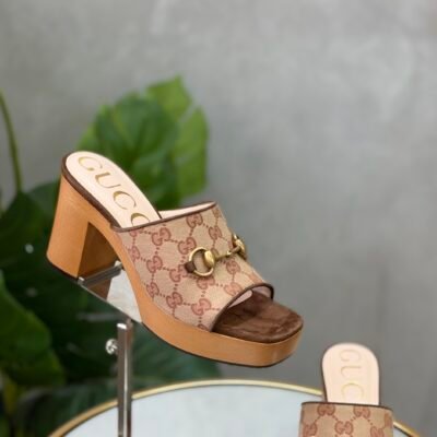 Sandales Gucci T.38