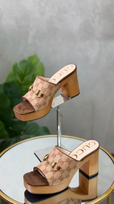 IMG_4137 Sandales Gucci T.38