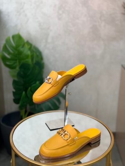 Mules Ferragamo T.7C
