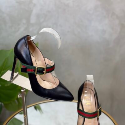 Escarpins Gucci T.36,5