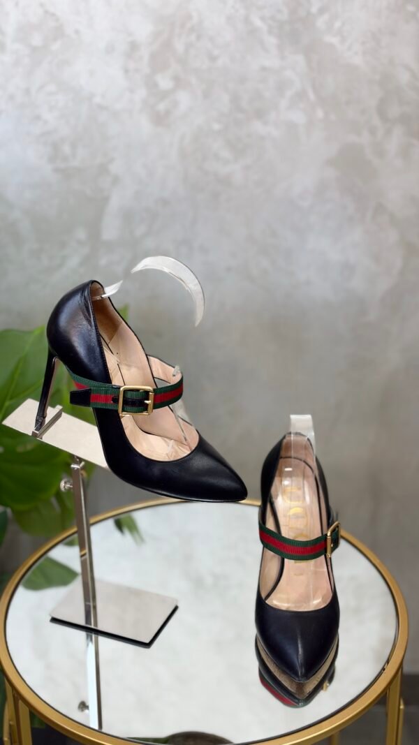 Escarpins Gucci T.36,5